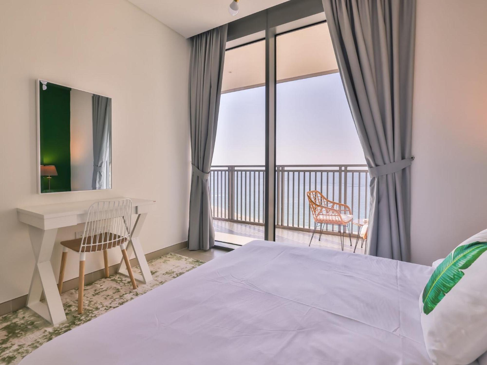 Luxurious Apartments Dubai Marina Views Pool Gym By Sojo Stay ภายนอก รูปภาพ